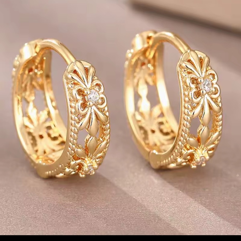 Minimalist Huggie 18k Gold Finish Floral Hoop Earrings